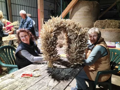 Foto des Albums: Erntekrone binden