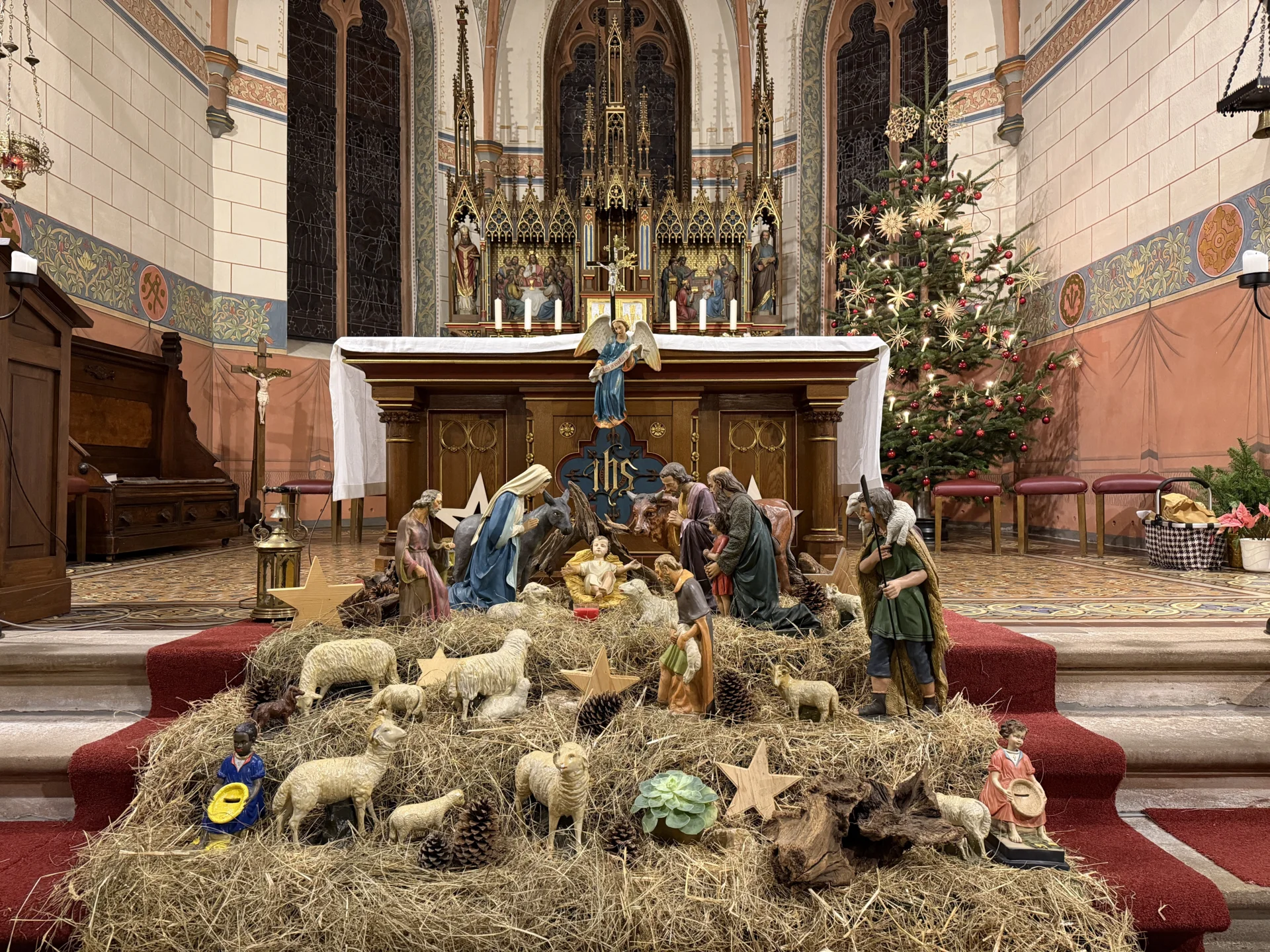 Bild: Weihnachten in der Rayerschieder Kirche