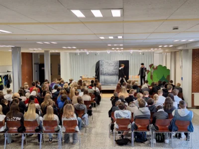 Foto des Albums: Theater zum Thema Mobbing an der TSDGS