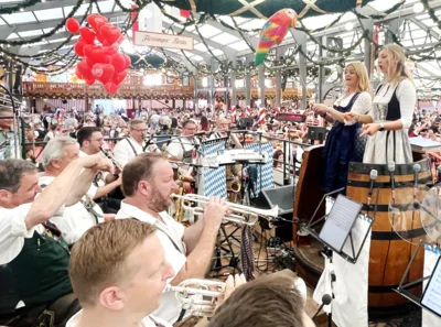 Foto des Albums: Herbstfestbesuch im Flötzinger Zelt
