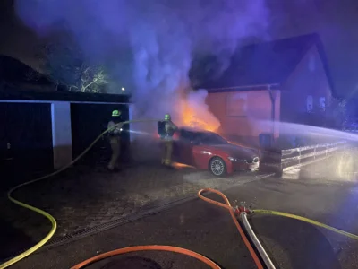 Foto des Albums: EINSATZ BR2 PKW-Brand Bäumlesgewand