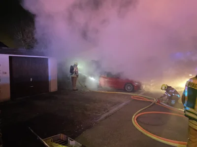 Foto des Albums: EINSATZ BR2 PKW-Brand Bäumlesgewand