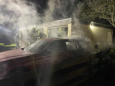 Foto des Albums: EINSATZ BR2 PKW-Brand Bäumlesgewand