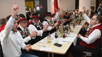 11 11 25 7  (Bild vergr&ouml;&szlig;ern)