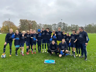 Vorschaubild: Glückliche Spieler und Trainer