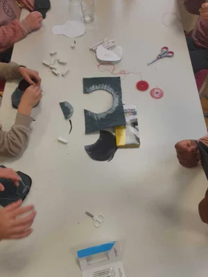 Herstellung Geldbeutel  (Bild vergr&ouml;&szlig;ern)