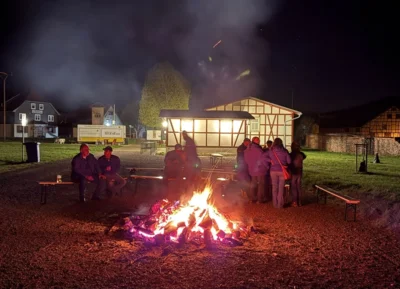 Osterfeuer am 19.04.2025  (Bild vergr&ouml;&szlig;ern)