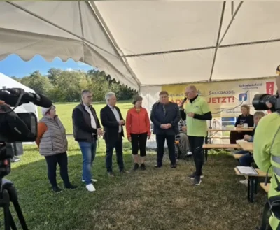 2025-09-14 TdoD Podiumsdisskussion Radweg  (Bild vergr&ouml;&szlig;ern)