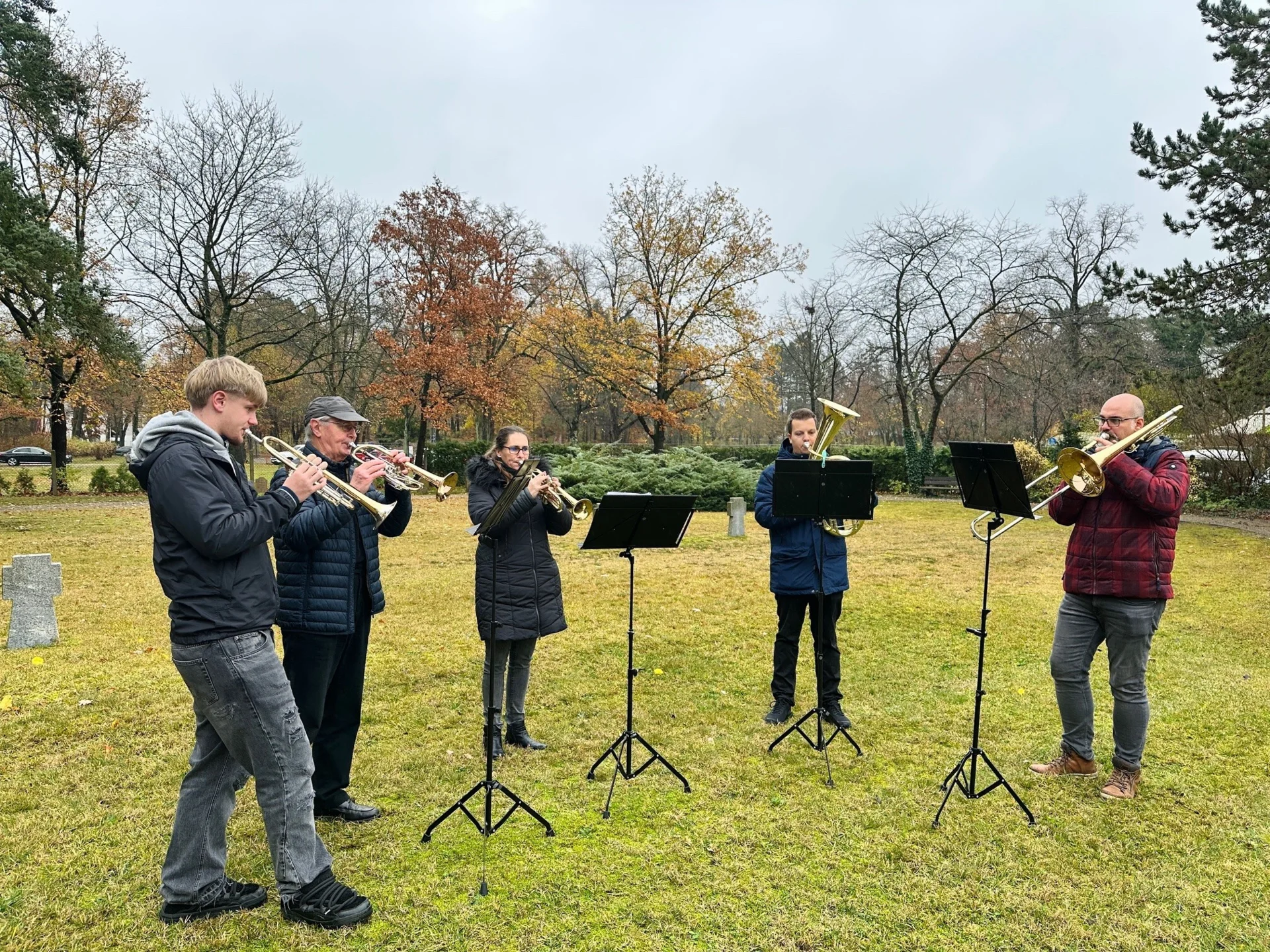 Bild: Musikerinnen und Musikern des Blechbläserensembles des Gottfried-Arnold-Gymnasiums Perleberg