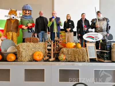 Foto des Albums: Knieper- und Regionalmarkt in der 