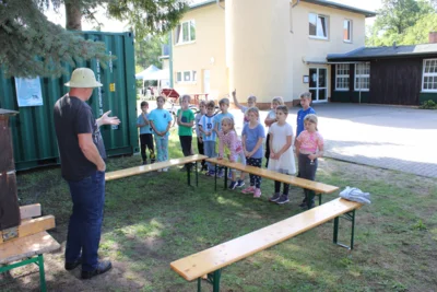 Herr Volkmann zu Besuch  (Bild vergr&ouml;&szlig;ern)