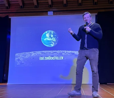 18 11 2025 Ego zur&uuml;ckstellen 