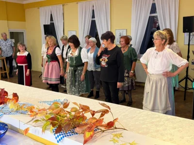 Vorschaubild: unsere Tanzgruppe in Aktion