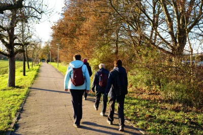 Auf dem Hagen - Richtung Empelde  (Bild vergr&ouml;&szlig;ern)