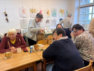 Foto des Albums: Ausstellung und Markt am 22.11.25