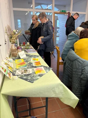 Foto des Albums: Ausstellung und Markt am 22.11.25