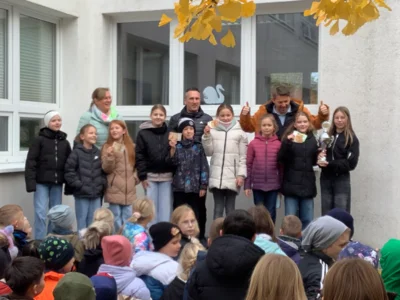 Foto des Albums: Drei Klassen für herausragende Teilnehmerstärke geehrt