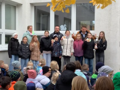 Foto des Albums: Drei Klassen für herausragende Teilnehmerstärke geehrt