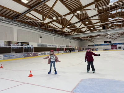 Foto des Albums: Eishalle