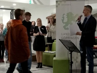 Foto des Albums: Lerngruppen 7b und 7c gewinnen den 1. und den 2. Platz beim Stauferpreis