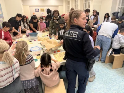 Foto des Albums: Weihnachtsbacken mit der Carl-Krämer-Grundschule