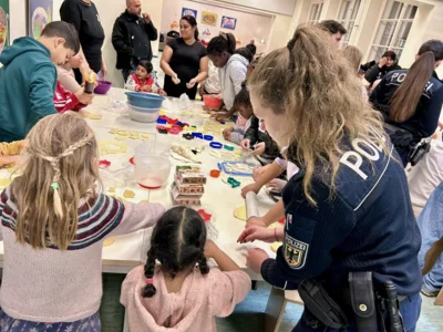Foto des Albums: Weihnachtsbacken mit der Carl-Krämer-Grundschule