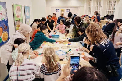 Foto des Albums: Weihnachtsbacken mit der Carl-Krämer-Grundschule