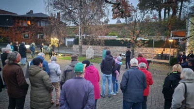 Foto des Albums: Neueinweihung Gedenkstein August Peters 09.11.2025