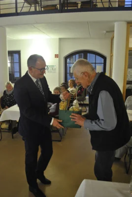 Foto des Albums: Neueinweihung Gedenkstein August Peters 09.11.2025