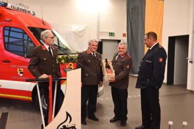 Foto des Albums: Einweihung des neuen Einsatzleitwagen