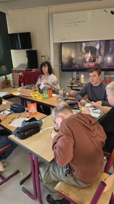 Foto des Albums: Adventsbasteln 27.11.2025