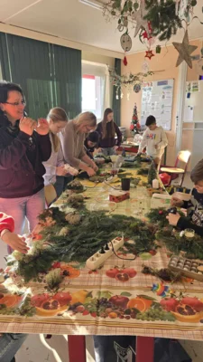 Foto des Albums: Adventsbasteln 27.11.2025