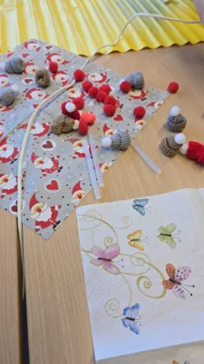 Foto des Albums: Adventsbasteln 27.11.2025