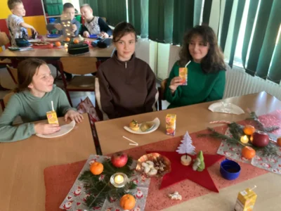 Foto des Albums: Adventsbasteln 27.11.2025