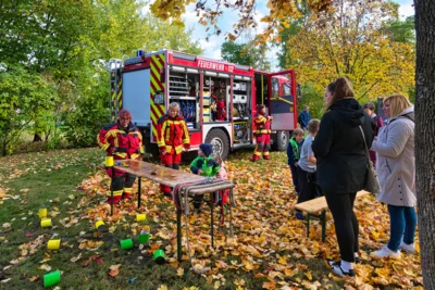 Dosenwerfen  (Bild vergr&ouml;&szlig;ern)