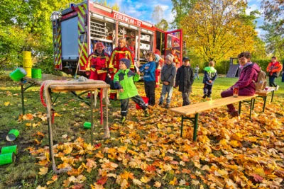Dosenwerfen  (Bild vergr&ouml;&szlig;ern)