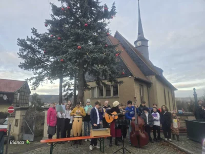 Foto des Albums: Weihnachtsbaumschmücken 2025