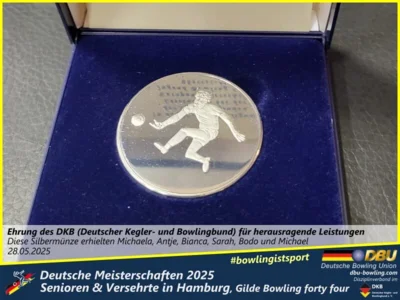 Foto des Albums: Fotoalbum 3 von den Deutschen Meisterschaften 2025 der Seniorinnen, Senioren & Versehrte in Hamburg, Gilde Bowling forty four
