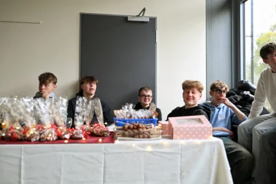 Foto des Albums: Tag der offenen Tür – Das SHG begeistert mit weihnachtlicher Stimmung