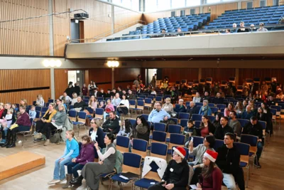 Foto des Albums: Tag der offenen Tür – Das SHG begeistert mit weihnachtlicher Stimmung