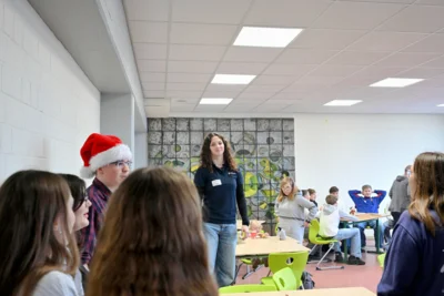 Foto des Albums: Tag der offenen Tür – Das SHG begeistert mit weihnachtlicher Stimmung