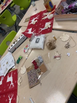 Foto des Albums: Tag der offenen Tür – Das SHG begeistert mit weihnachtlicher Stimmung