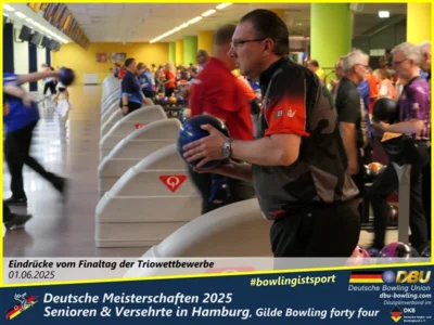 Foto des Albums: Fotoalbum 7 von den Deutschen Meisterschaften 2025 der Seniorinnen, Senioren & Versehrte in Hamburg, Gilde Bowling forty four