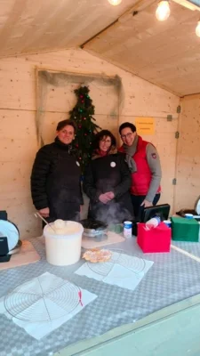 Foto des Albums: Waffelstand auf dem Weihnachtsbasar der Obstkelterei van Nahmen