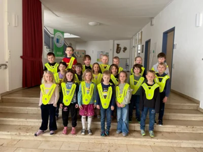 Foto des Albums: Warnwesten