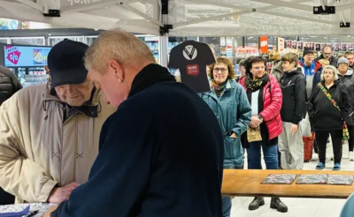 Foto des Albums: Kickoff Stickerstars Rewe
