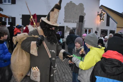 Foto des Albums: Christkindlmarkt am 1. Adventwochenende