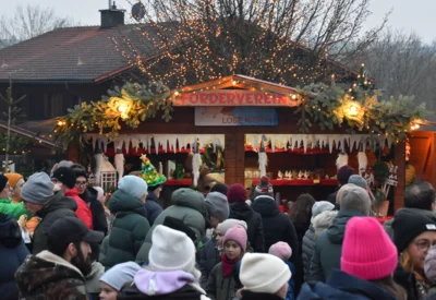Foto des Albums: Christkindlmarkt am 1. Adventwochenende