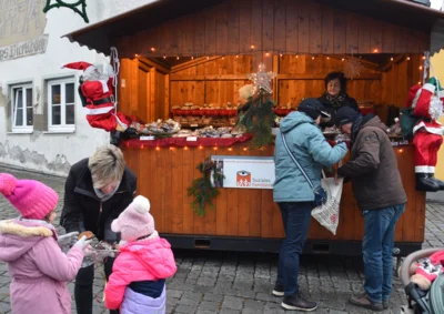Foto des Albums: Christkindlmarkt am 1. Adventwochenende