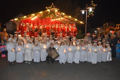 Foto des Albums: Christkindlmarkt am 1. Adventwochenende